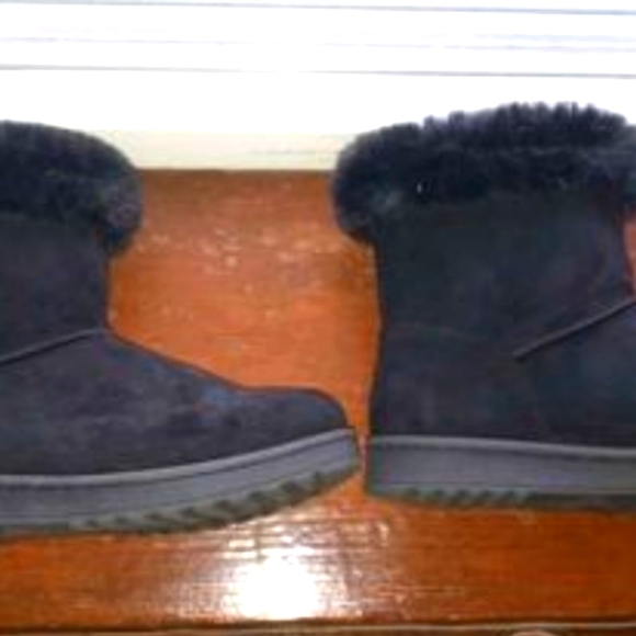 Ladies Warm Fuzzy Winter Boots 9.5 special...2 For $25! - Picture 2 of 4